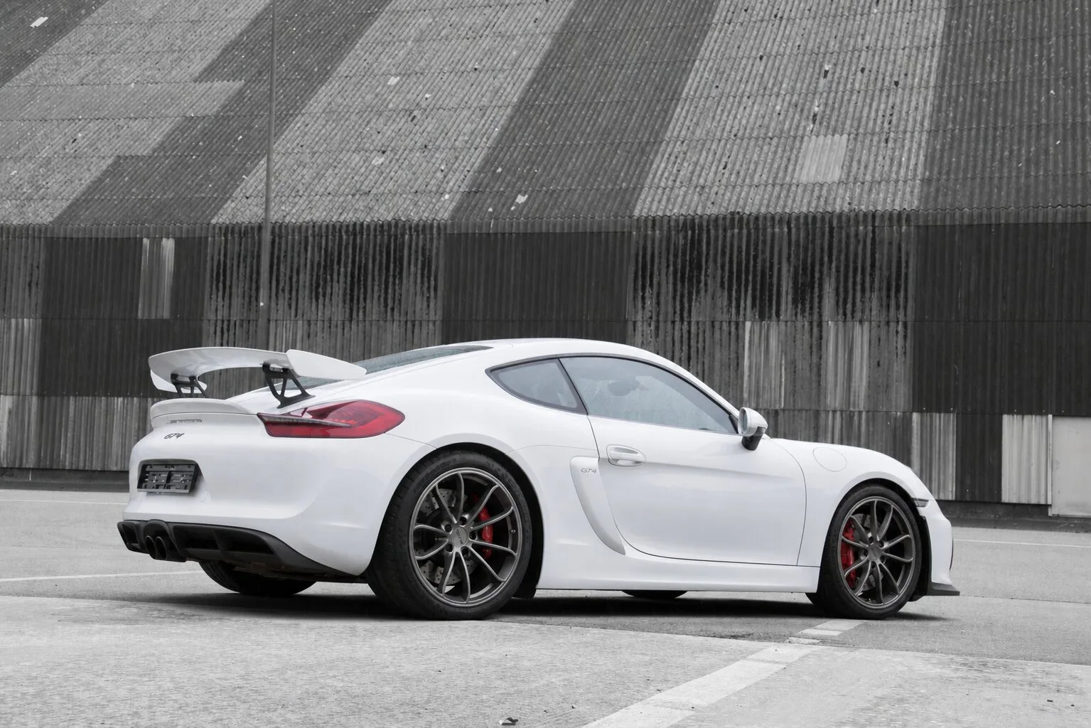 Porsche vor der Folierung